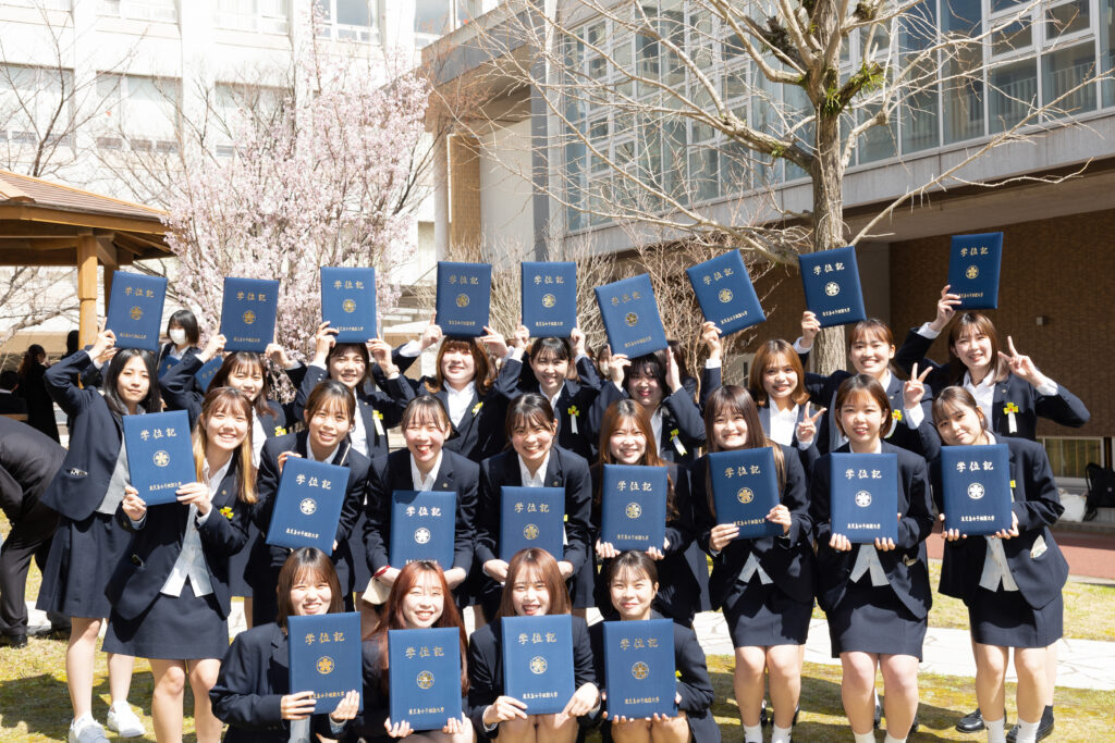 卒業式の様子写真