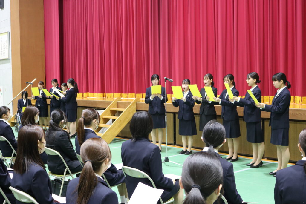 入学式の様子写真