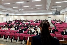 １年生就職ガイダンス「先輩の就職活動体験発表」を開催しました