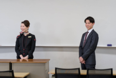 本学を会場としてJALエアラインスクールが開講されました