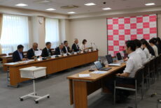 高等学校との教育懇談会を実施しました